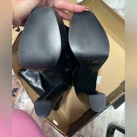 FASHION NOVA ABBEY OVER THE KNEE BOOTS - Picture 6 of 6